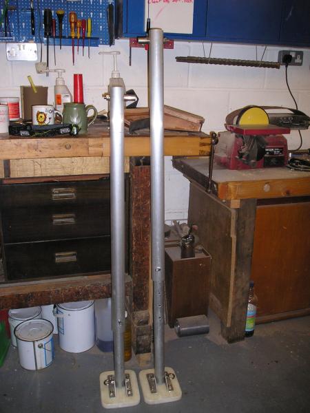 20090724_Legs_InWorkshop_JonnyMoore